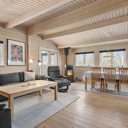 3 Bedroom Cozy In